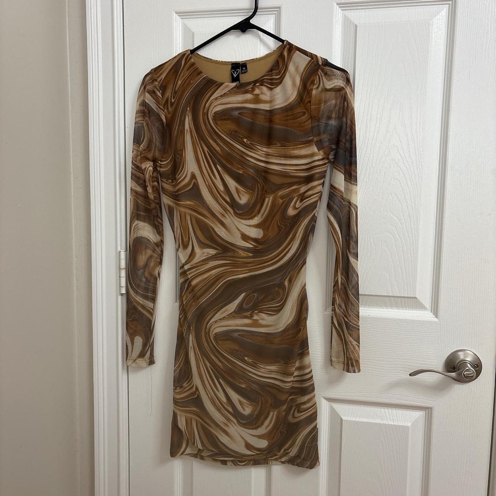 Windsor Brown & Cream Marble-Print Long Sleeve Bodycon Dress